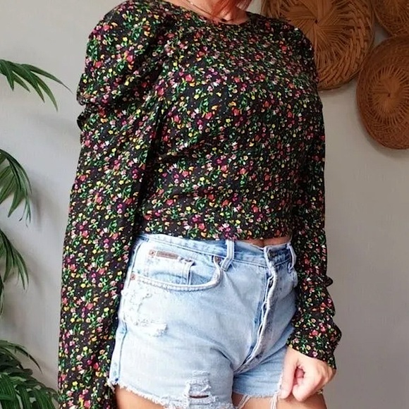 AFRM X NORDSTROM Spring Garden Ditsy puff sleeve cropped blouse - Picture 2 of 16